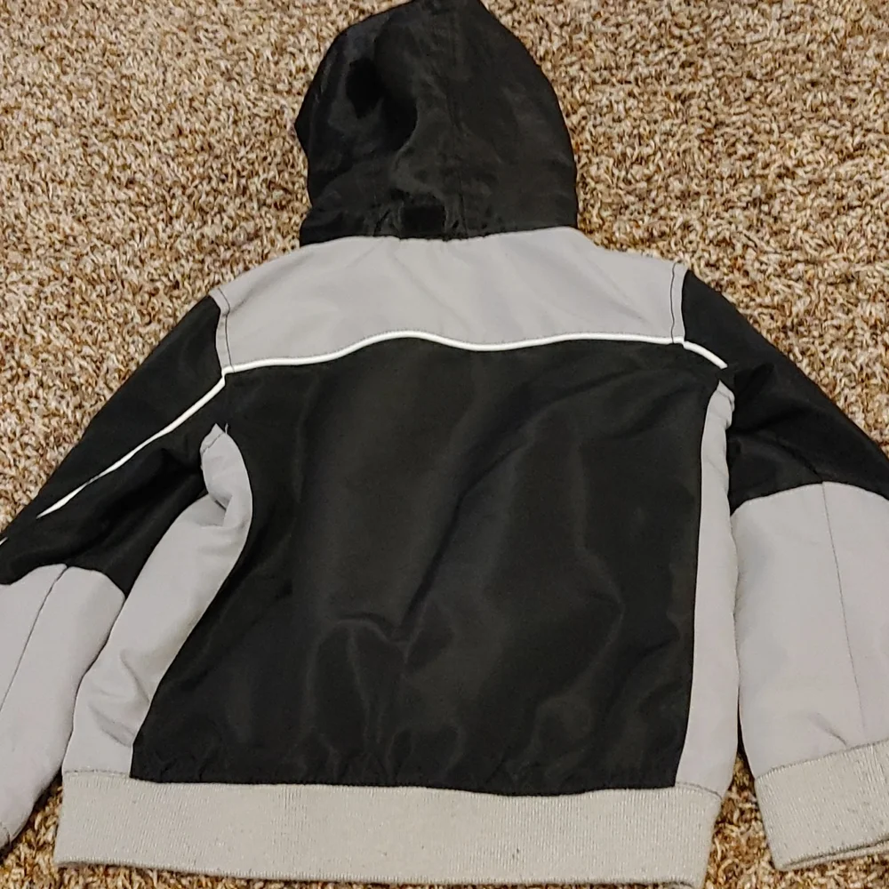Guess jacket - Picture 2 of 5
